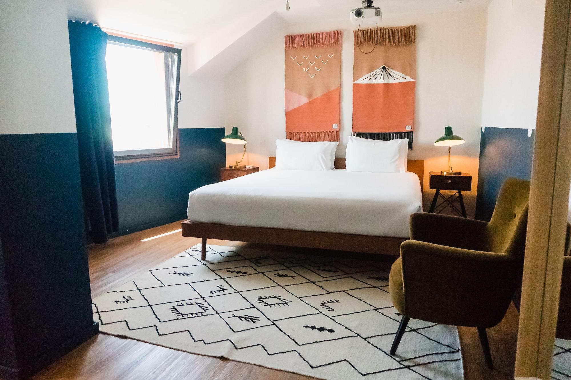 Selina Secret Garden Hostel *