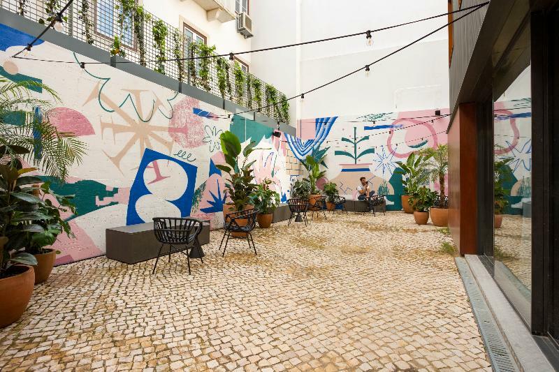 Selina Secret Garden Hostel *